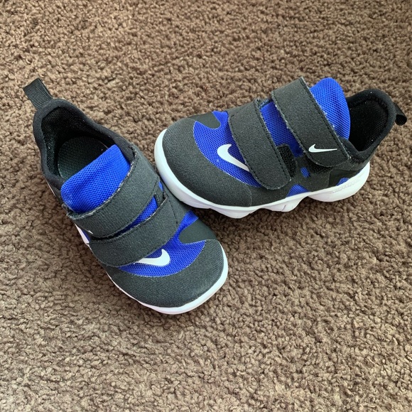 Nike shoes size 6 - Picture 1 of 8